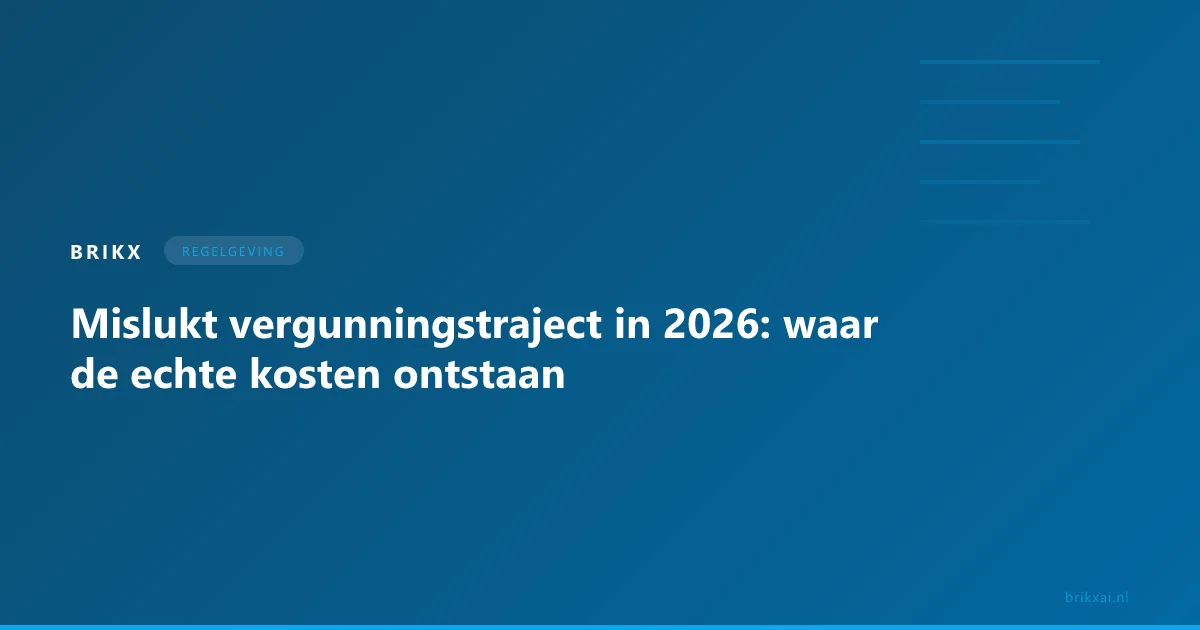 Vergunningstraject met bouwtekeningen, notities en herstelrondes op bureau